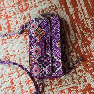 Vera all in one crossbody